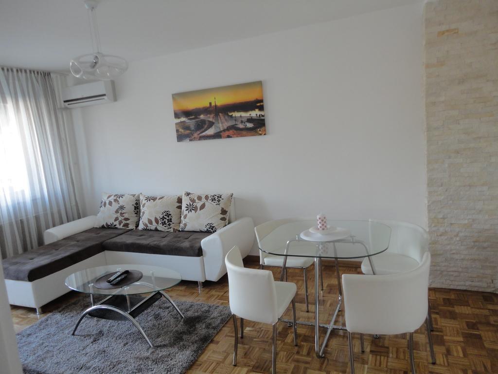 Apartment Arena White Beograd Ruang foto